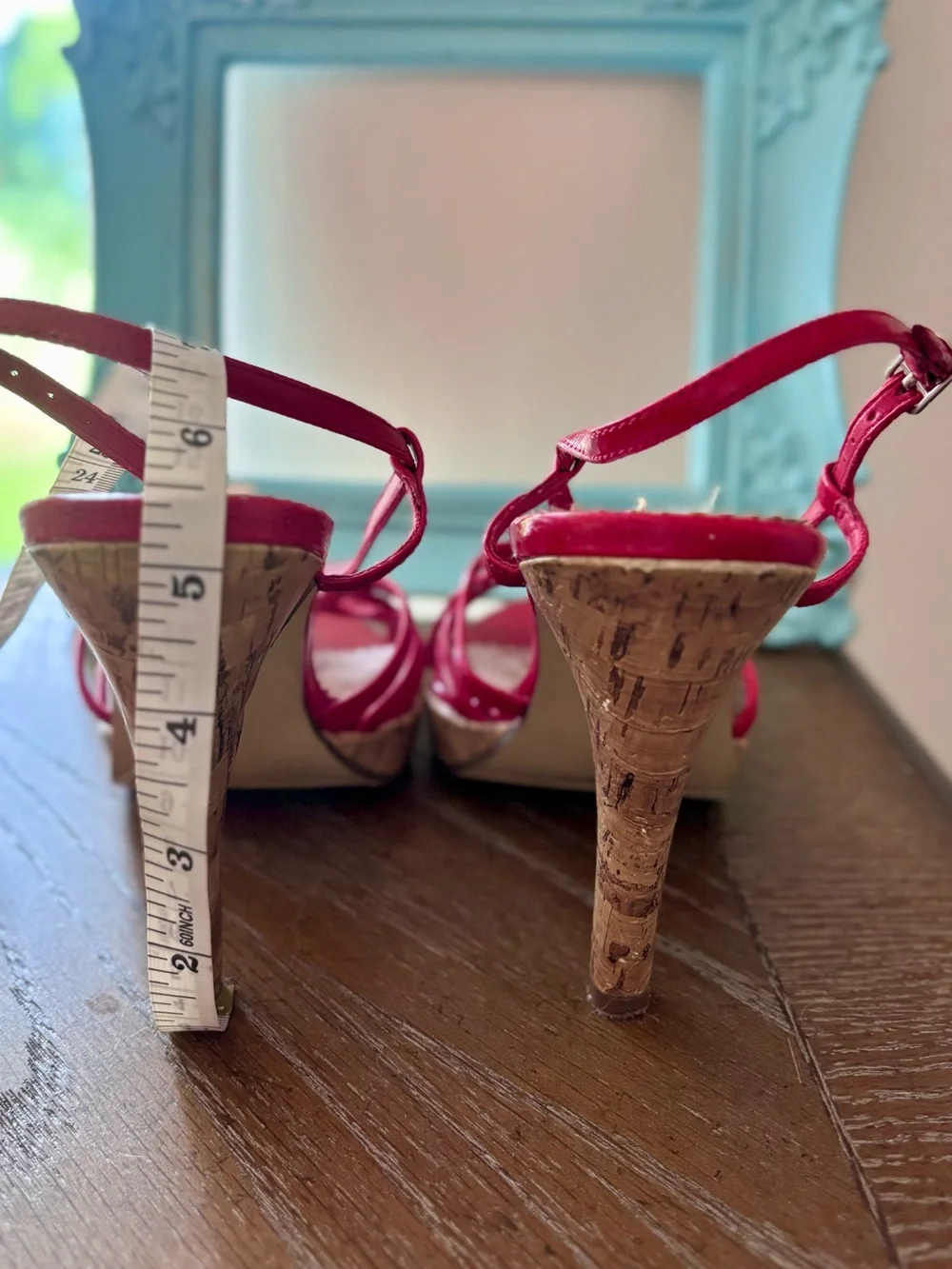 Delicious Women's Fuchsia Strappy Sandals - Picture 3 of 4